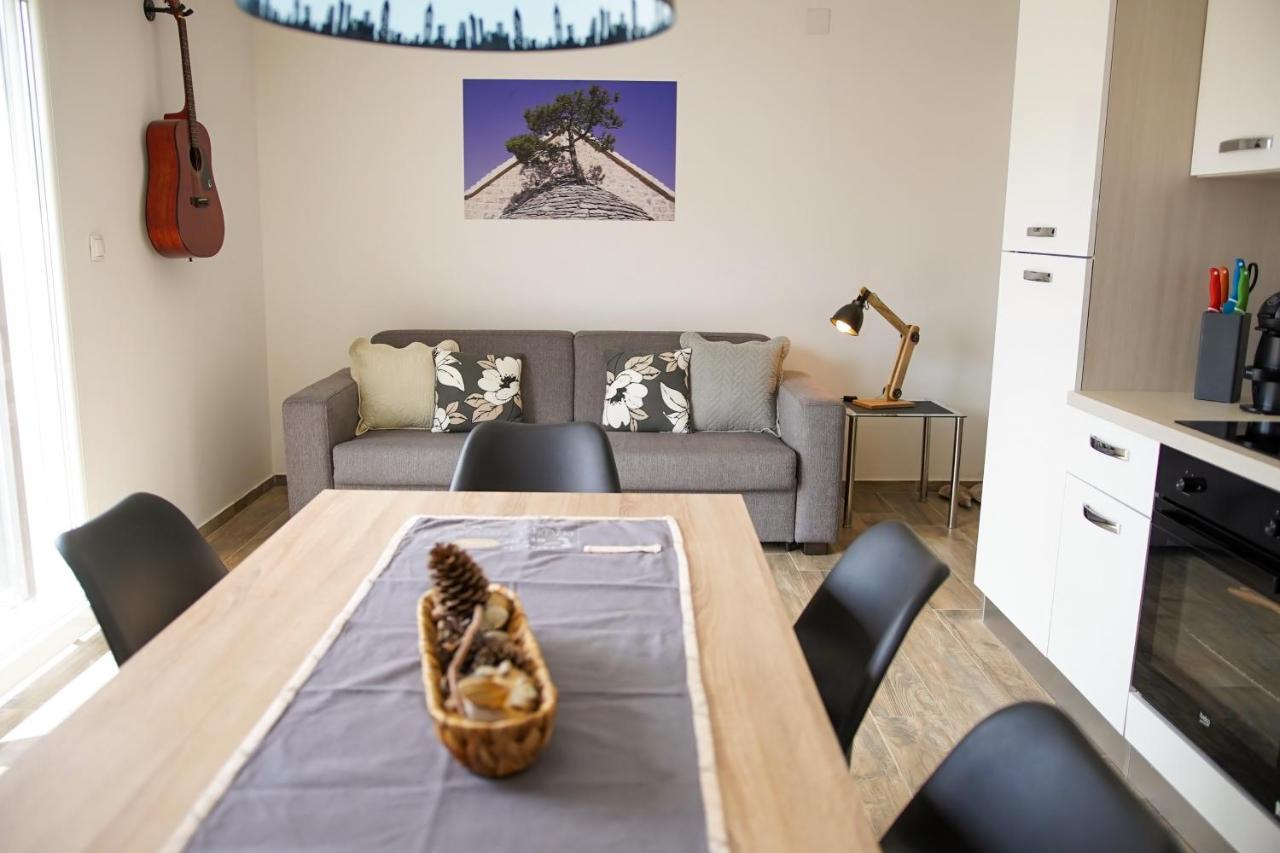 Kaprije Apartmani Tina I Ena מראה חיצוני תמונה