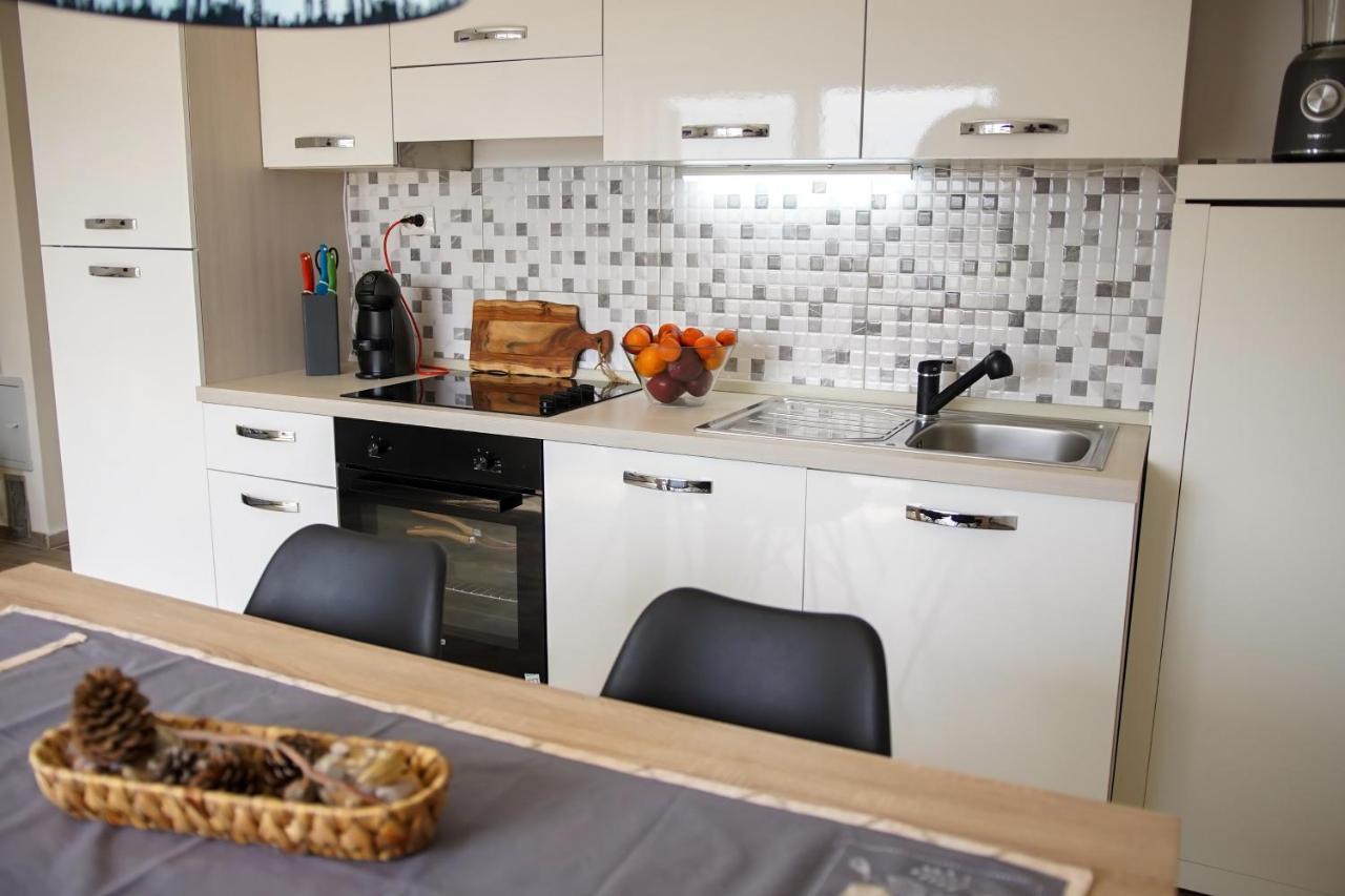 Kaprije Apartmani Tina I Ena מראה חיצוני תמונה